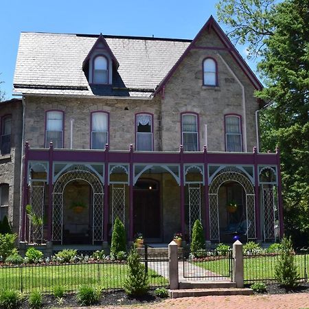 Gifford-Risley House Bed And Breakfast Media Exterior photo