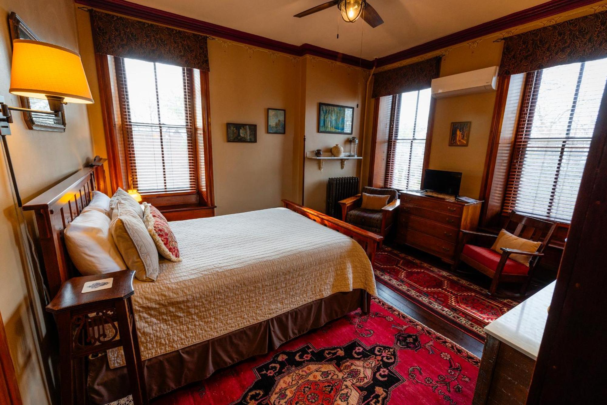 Gifford-Risley House Bed And Breakfast Media Exterior photo