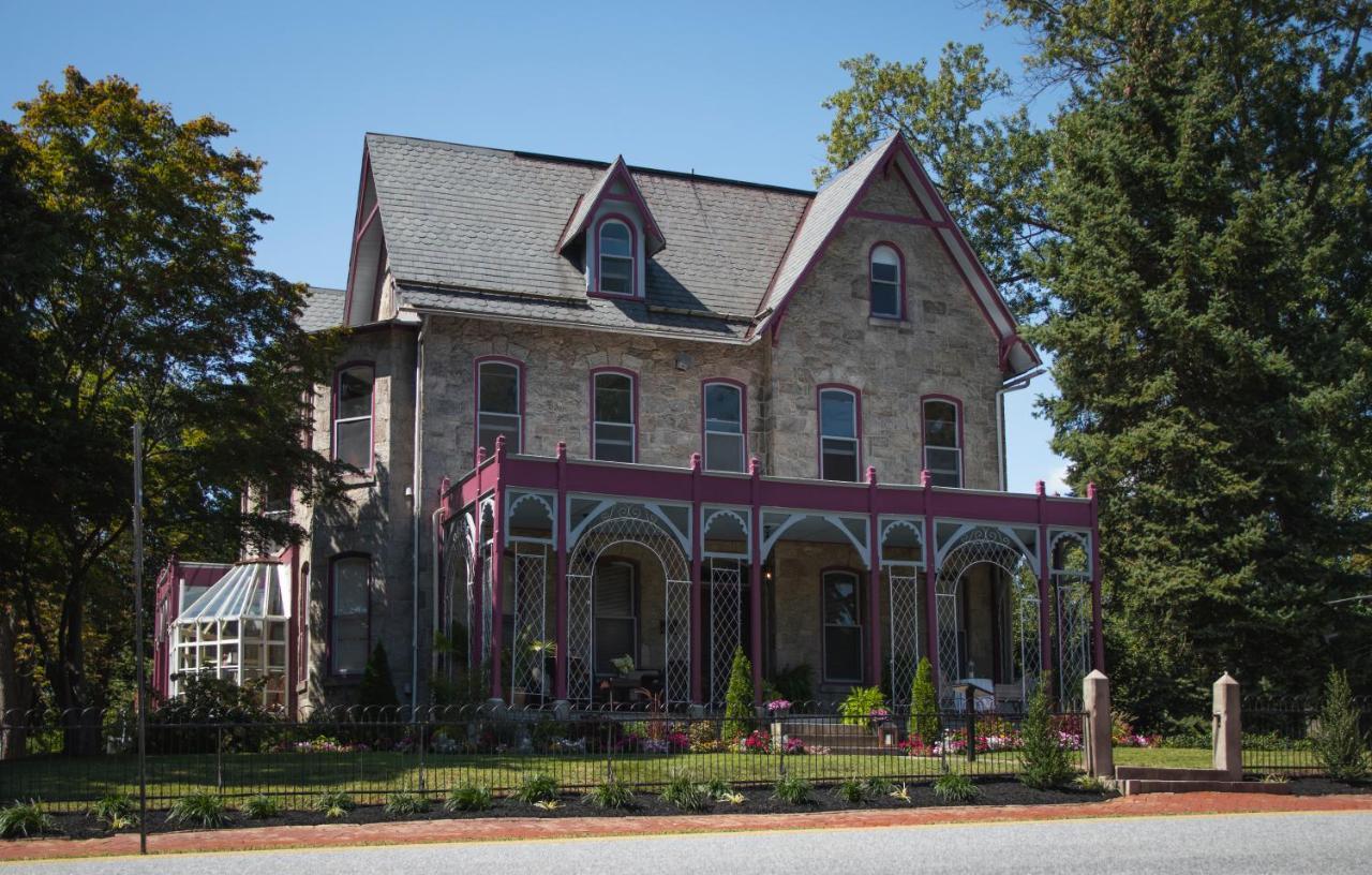 Gifford-Risley House Bed And Breakfast Media Exterior photo